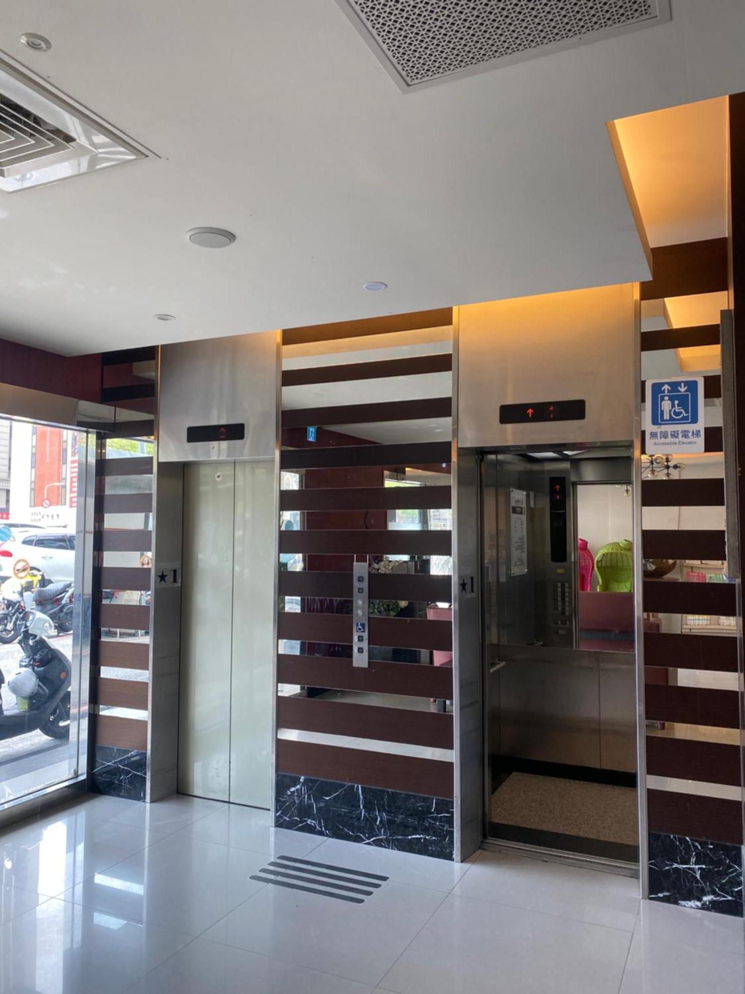 台北 トイ ホテル 台北市 エクステリア 写真